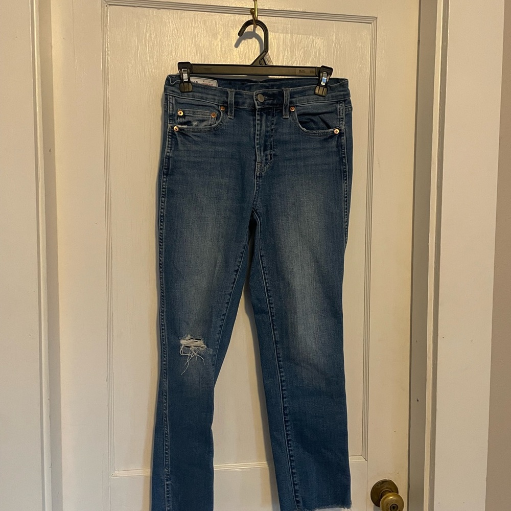 GAP Women's Medium Blue Skinny Jeans with Knee Distress